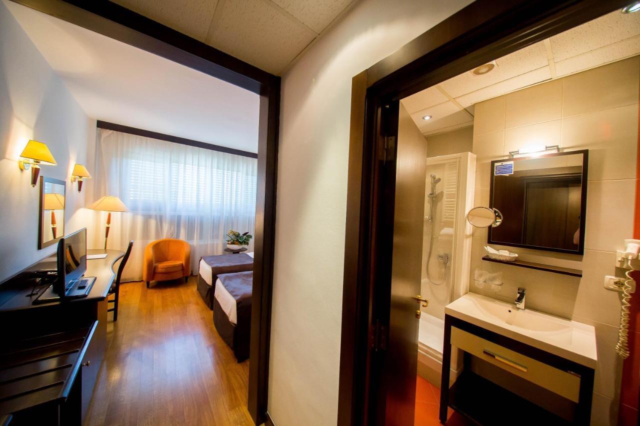 Best Western Central Hotel Арад Екстер'єр фото